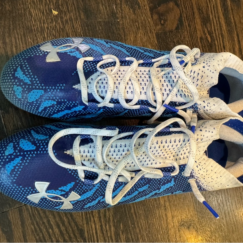 Under Armour Threadlock Mens Blue and White Football Cleats - Picture 2 of 7